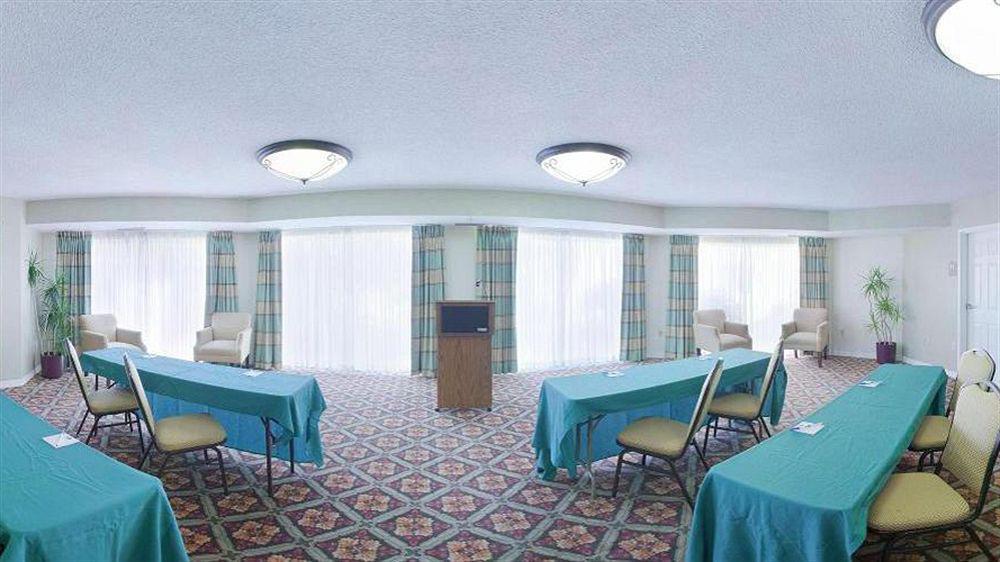 Holiday Inn Express Hotel & Suites Bradenton West By Ihg Exterior foto